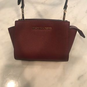 Wine Michael Kors crossbody